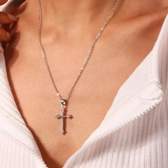 16" Crystal Cross Necklace 215 - Picture 7 of 8